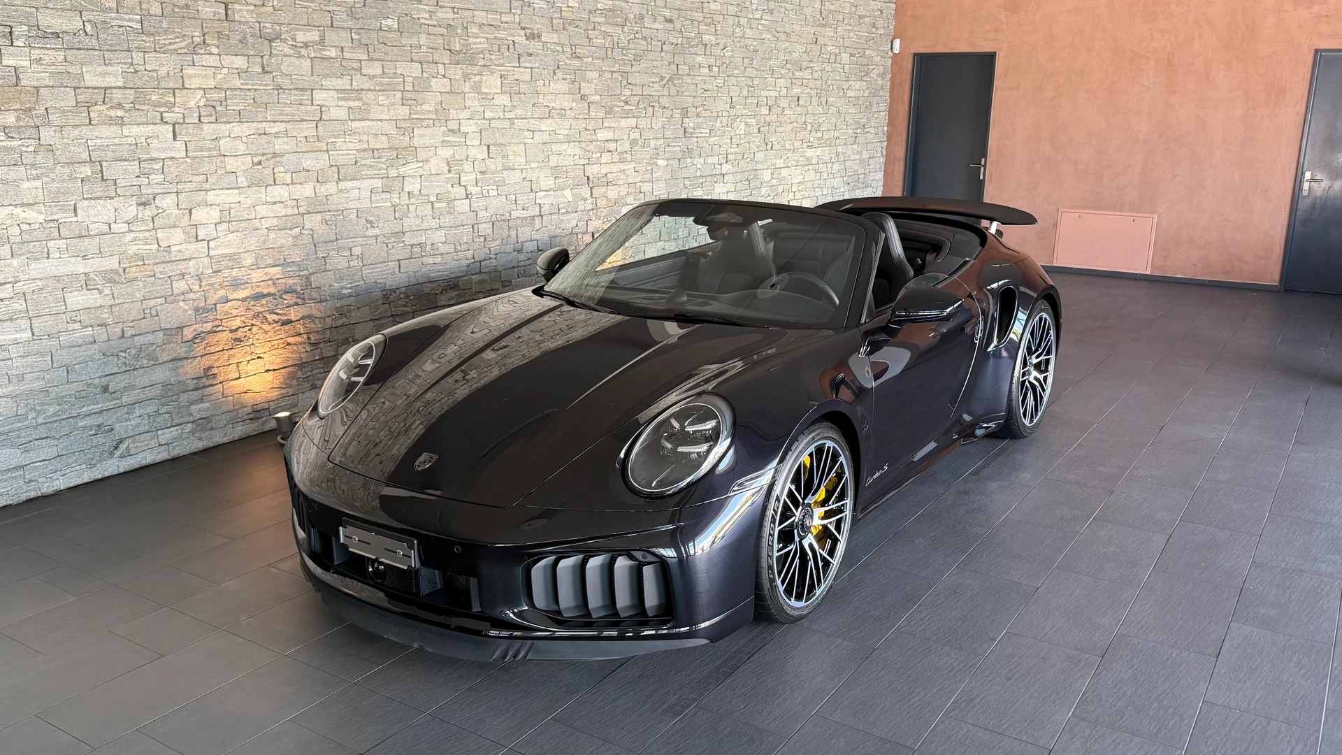 PORSCHE 911 Turbo S Cabriolet PDK