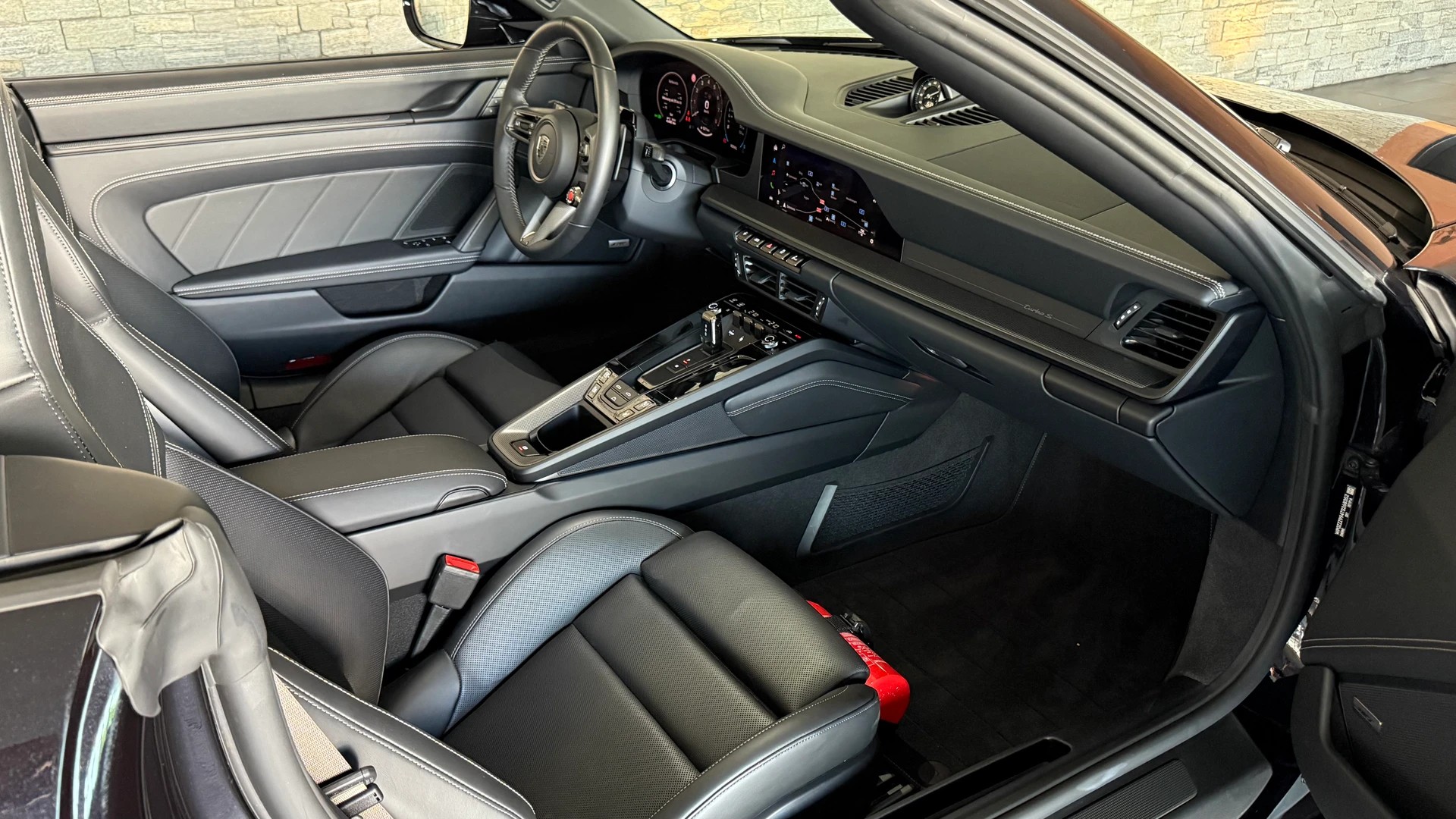 PORSCHE 911 Turbo S Cabriolet PDK-image-20
