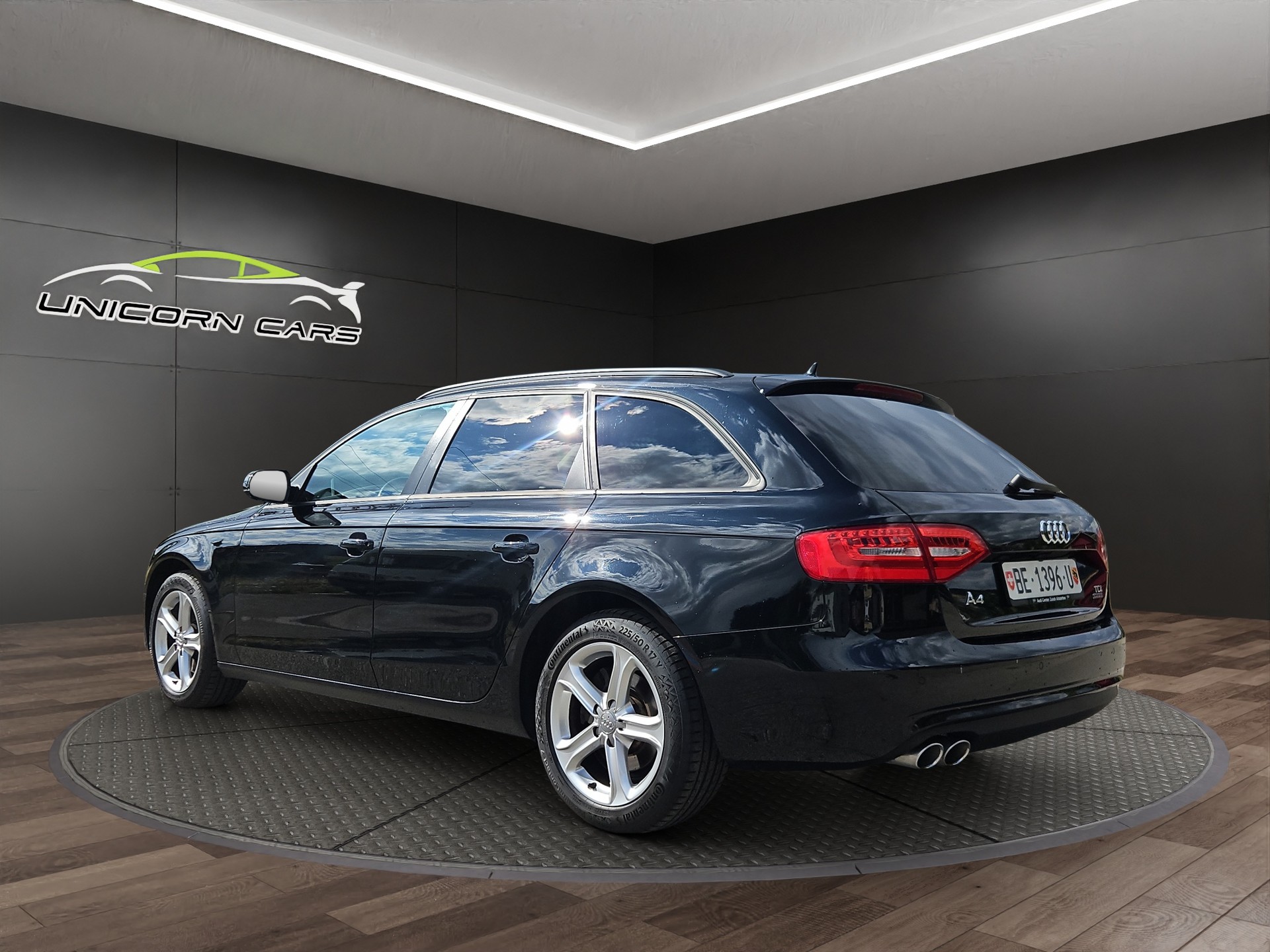 AUDI A4 Avant 2.0 TDI quattro S-tronic-image-4