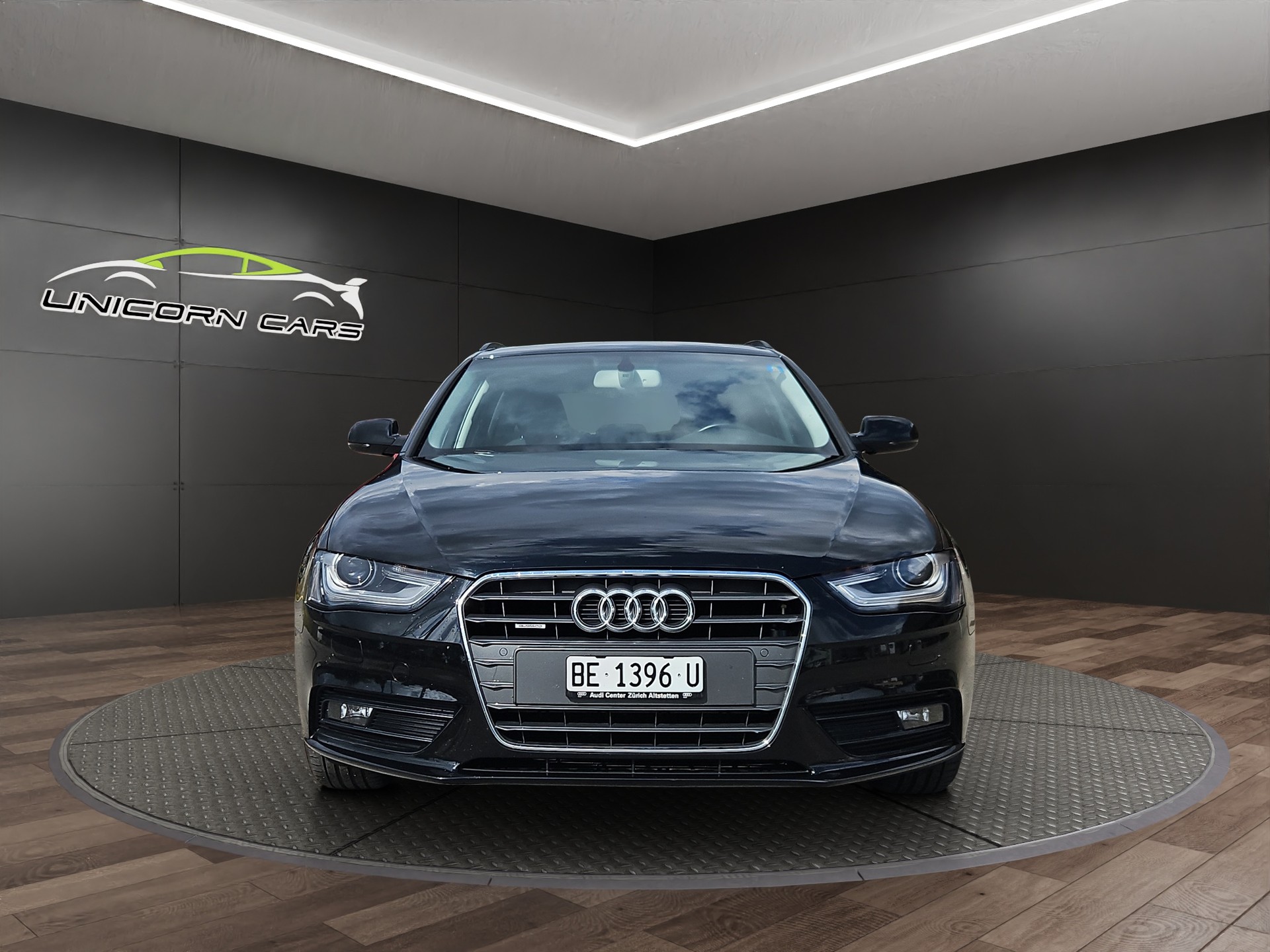AUDI A4 Avant 2.0 TDI quattro S-tronic-showroom-element-1