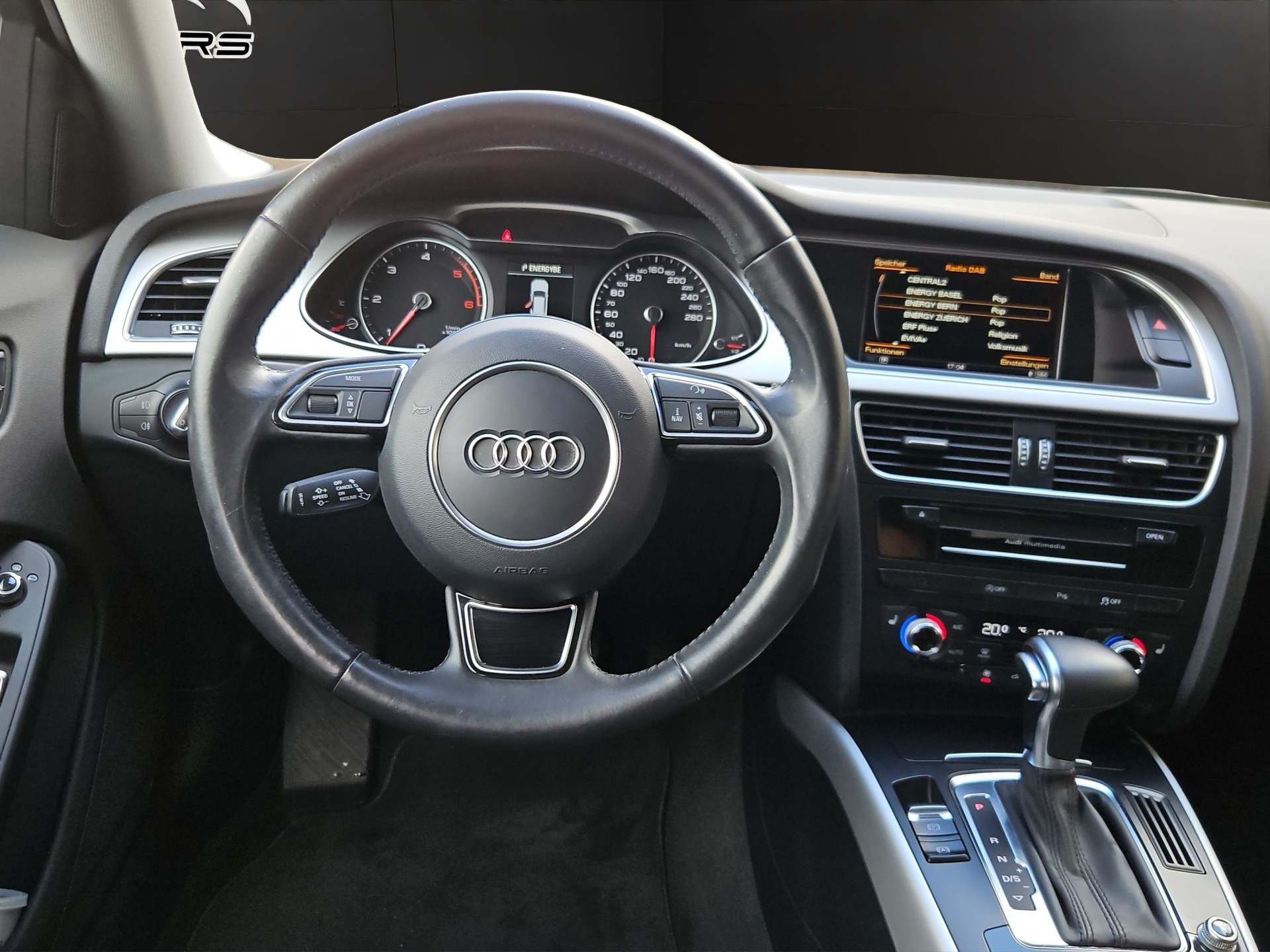 AUDI A4 Avant 2.0 TDI quattro S-tronic-image-13