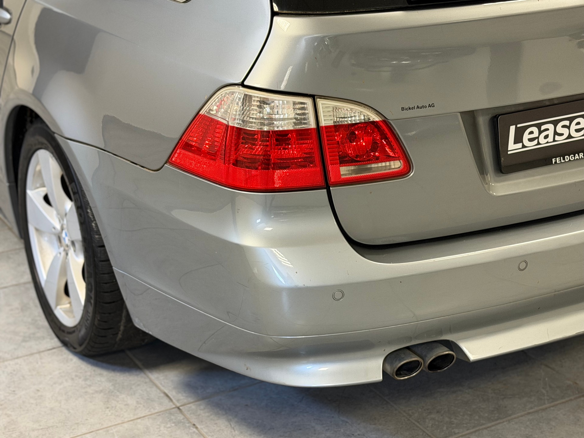 BMW 530xd Touring-image-2