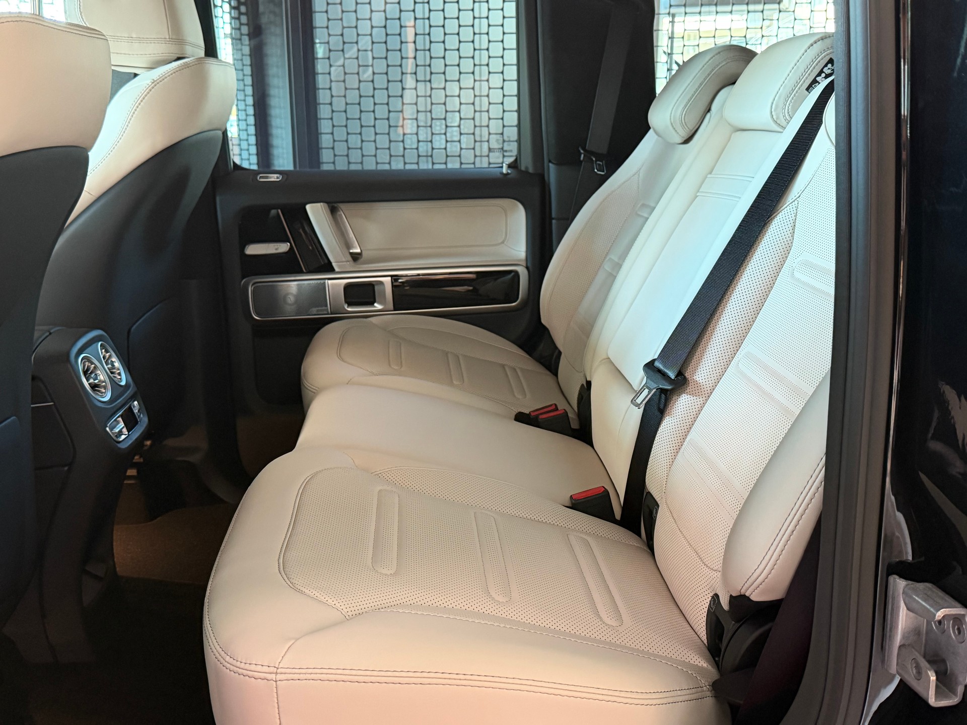 MERCEDES-BENZ G 450 d-image-9
