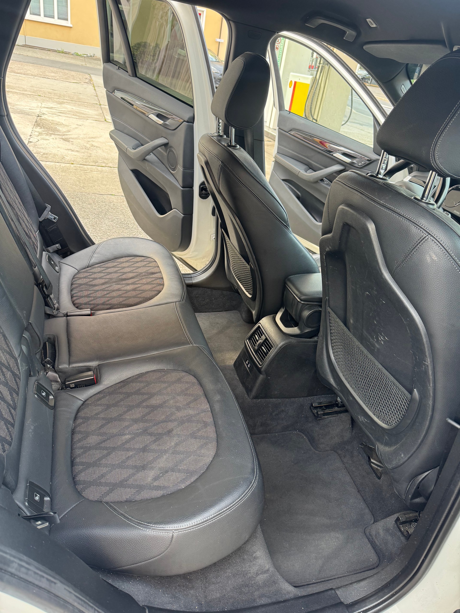 BMW X1 xDrive 20d Sport Line Steptronic-image-7