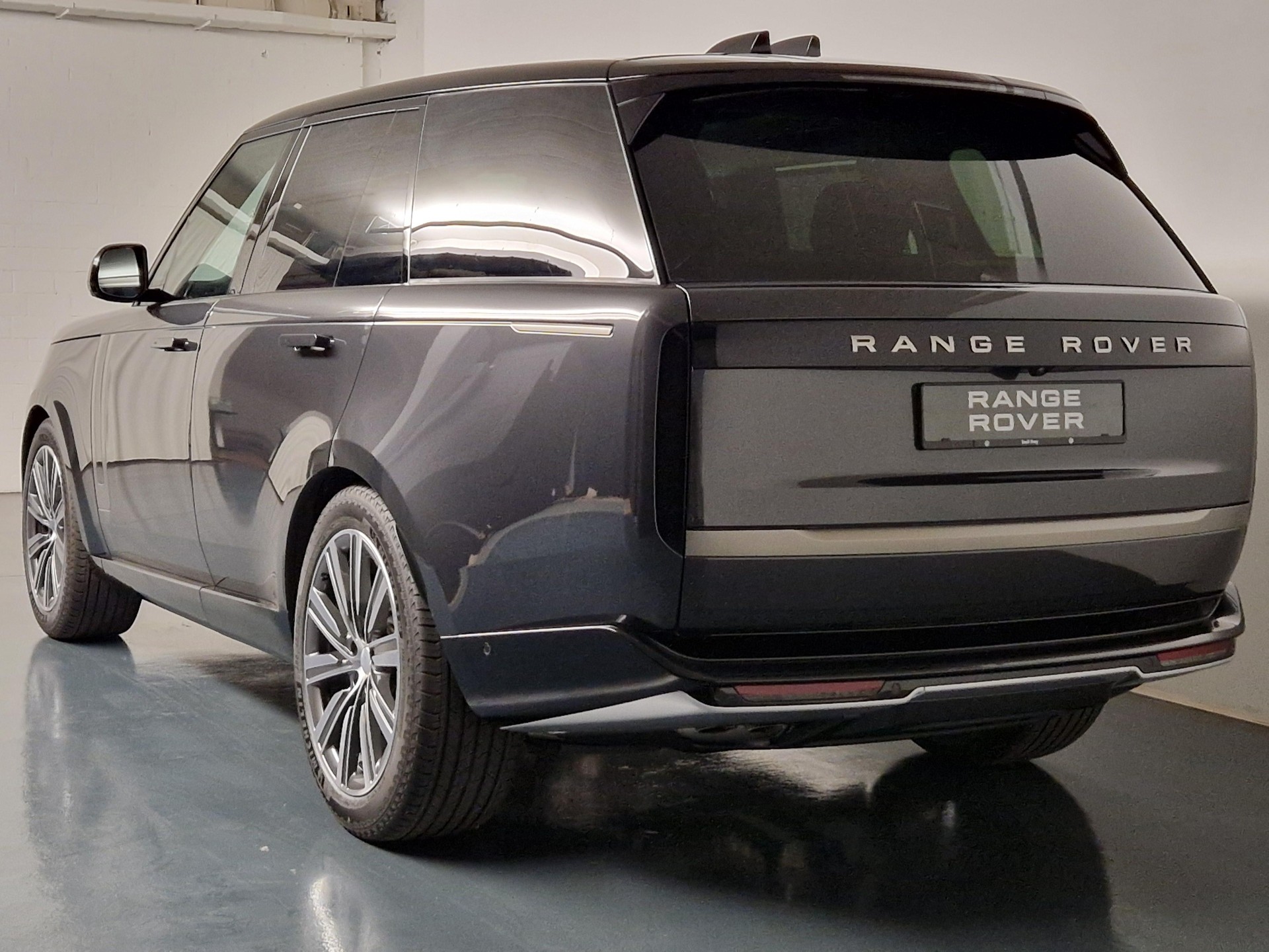 LAND ROVER Range Rover 3.0 D I6 350 HSE-image-7