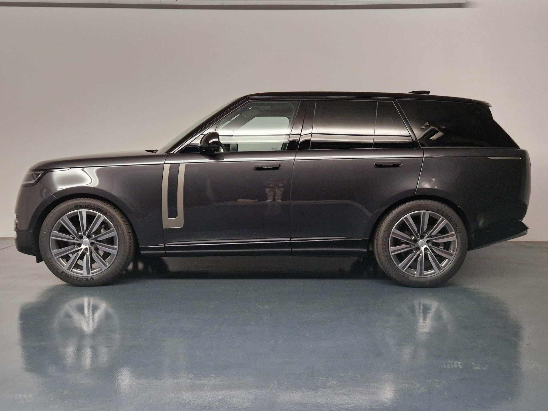LAND ROVER Range Rover 3.0 D I6 350 HSE-showroom-element-3
