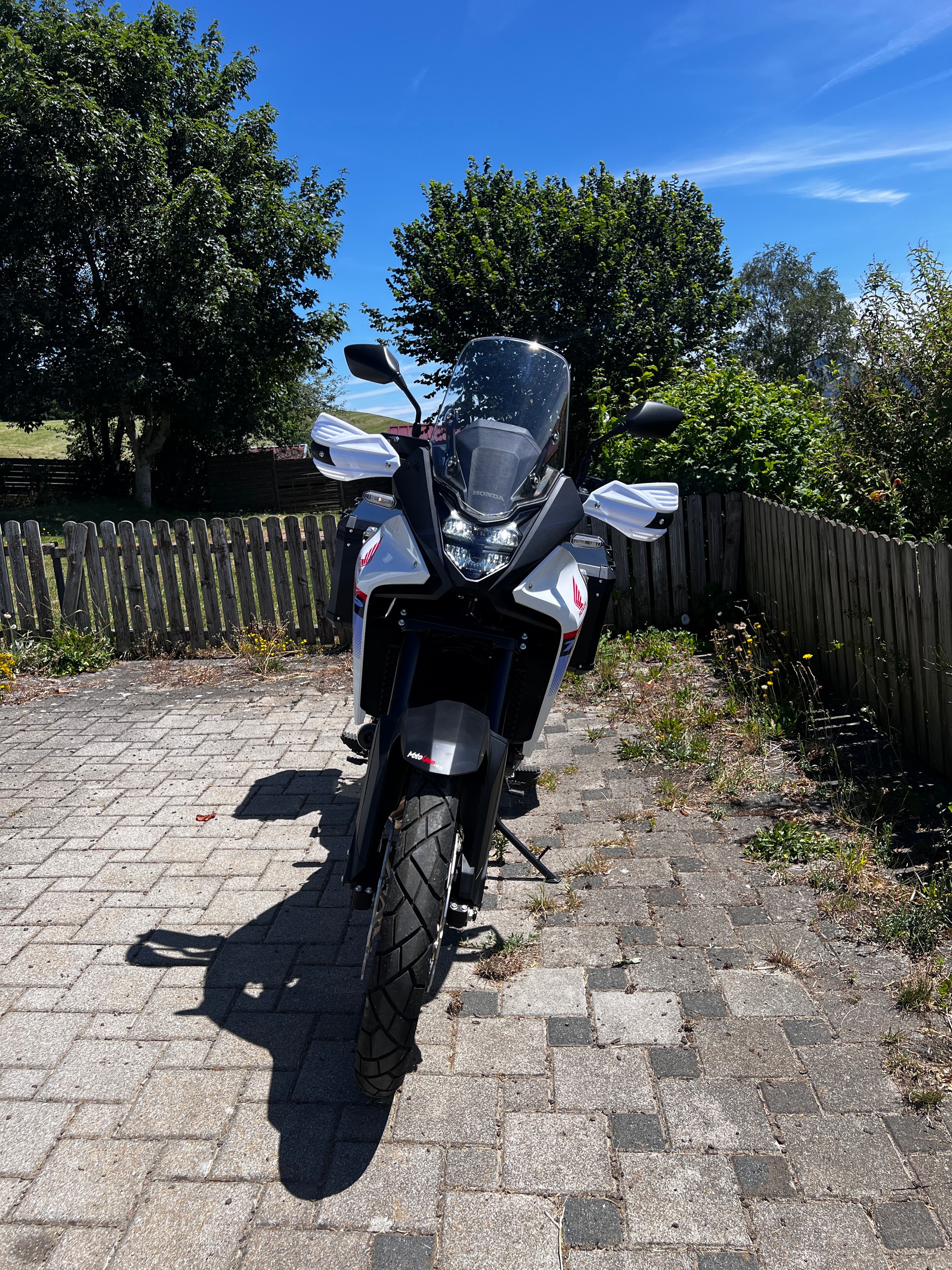 HONDA XL 750 Transalp-image-1