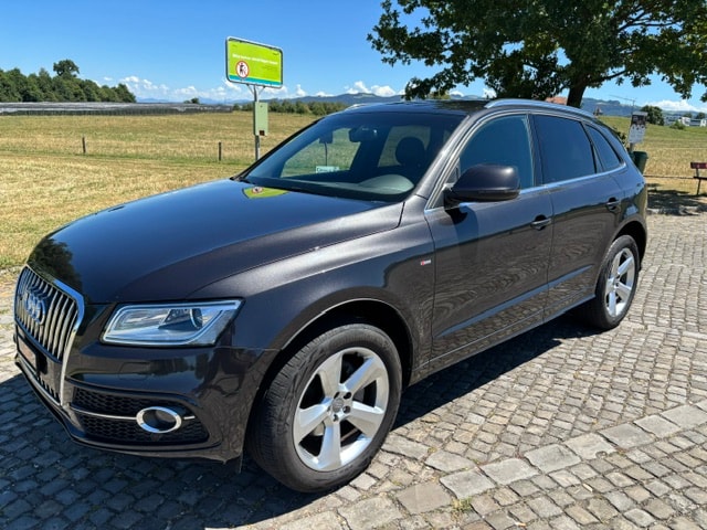 AUDI Q5 2.0 TFSI quattro tiptronic-image-1