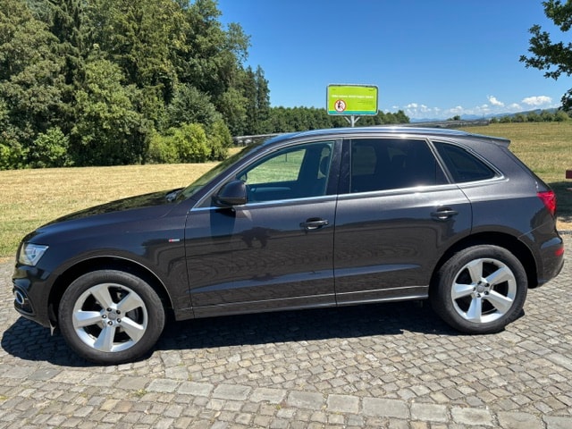 AUDI Q5 2.0 TFSI quattro tiptronic-image-0