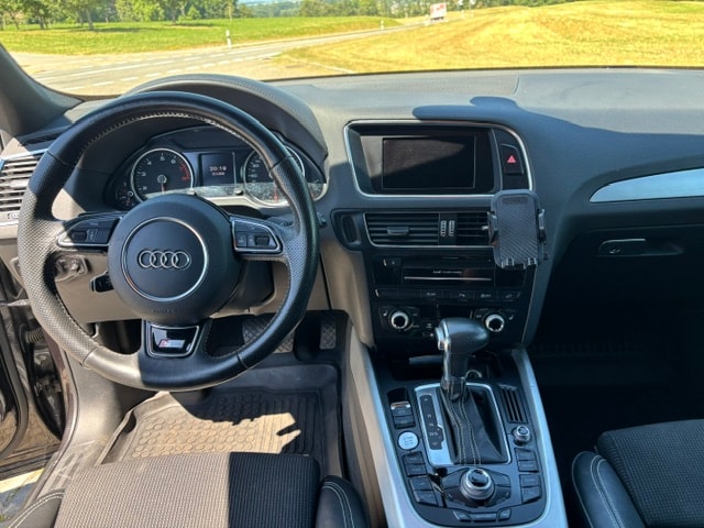AUDI Q5 2.0 TFSI quattro tiptronic-image-7