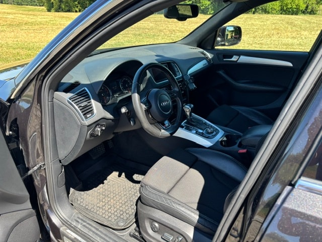AUDI Q5 2.0 TFSI quattro tiptronic-image-6