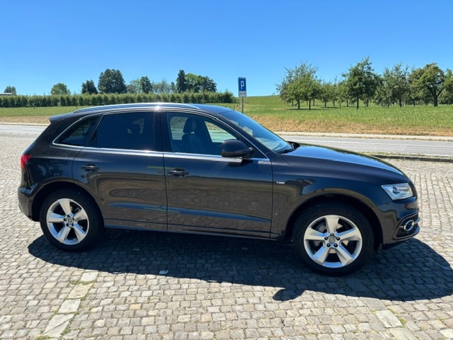 AUDI Q5 2.0 TFSI quattro tiptronic-image-3