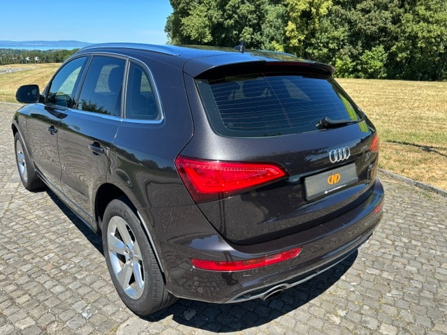 AUDI Q5 2.0 TFSI quattro tiptronic-image-5