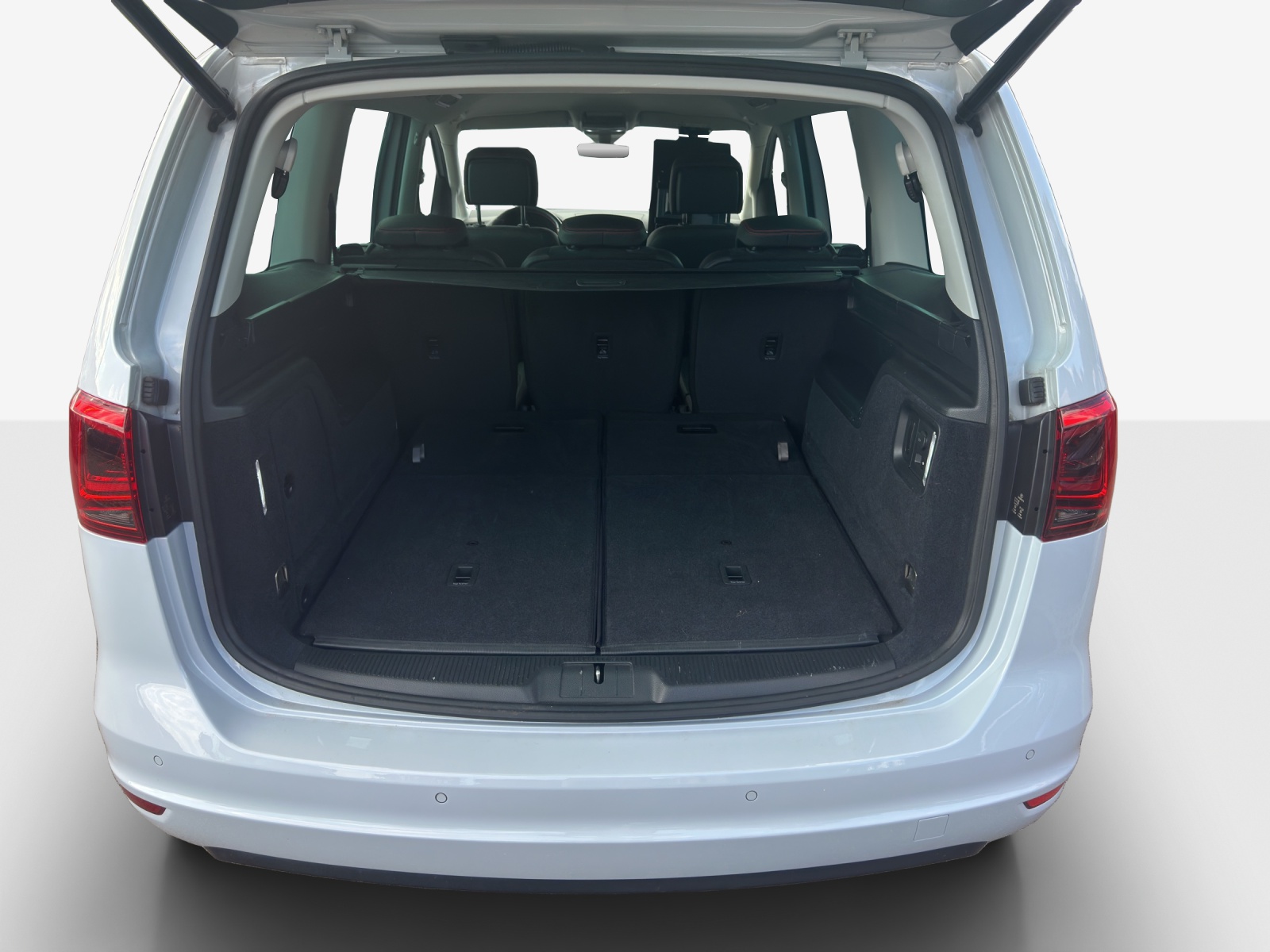 SEAT Alhambra 2.0 TDI 4Drive SWISS FR-image-12