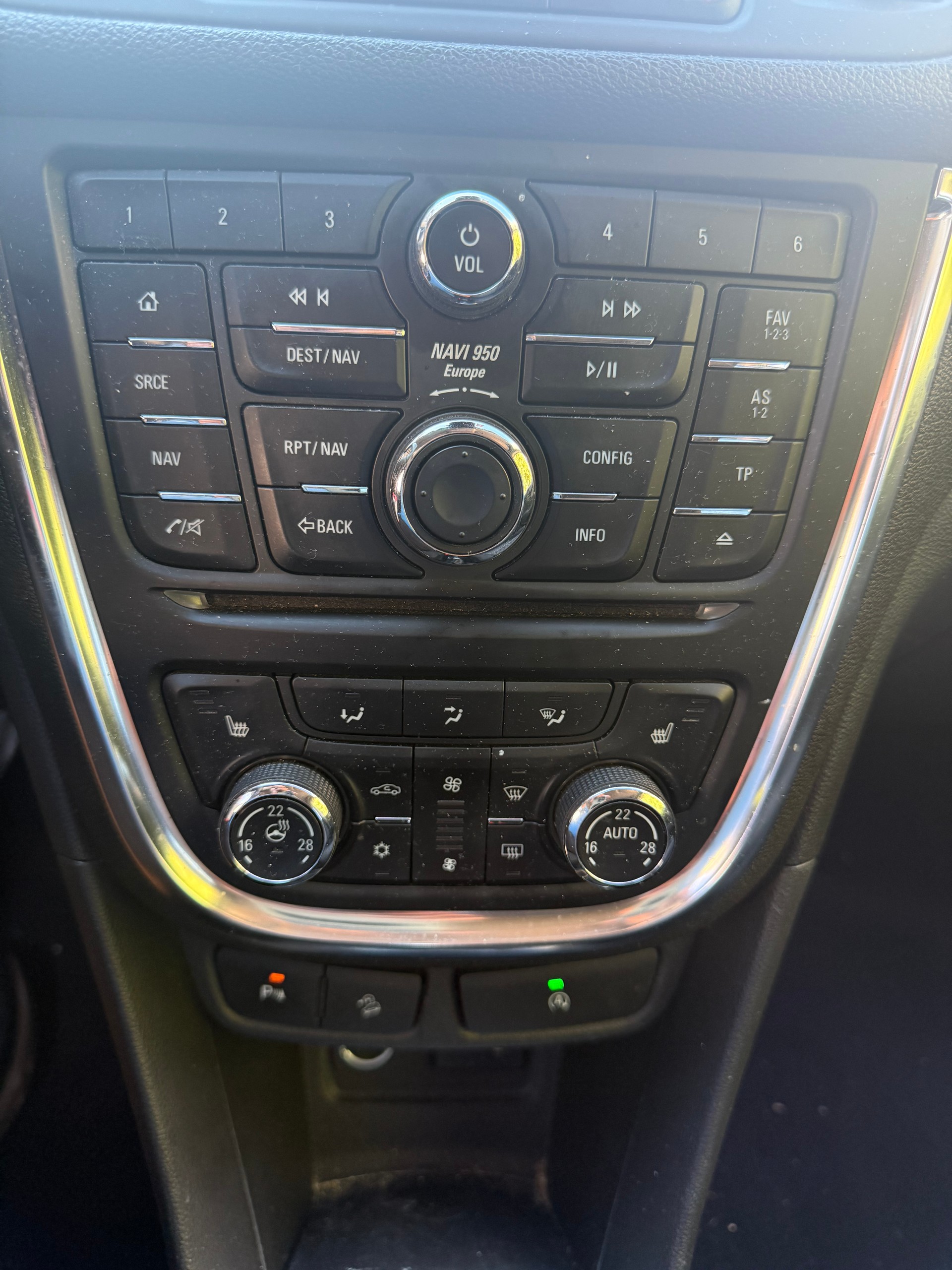 OPEL Mokka 1.4i 16V Turbo Color Edition 4WD-image-17