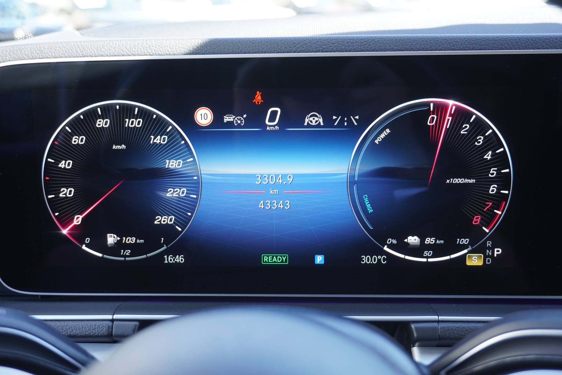 MERCEDES-BENZ GLE 400 e 4Matic 9G-Tronic-image-42