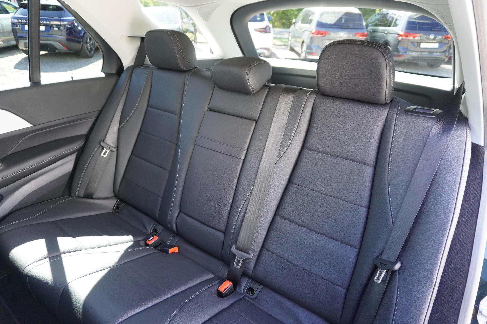 MERCEDES-BENZ GLE 400 e 4Matic 9G-Tronic-image-13