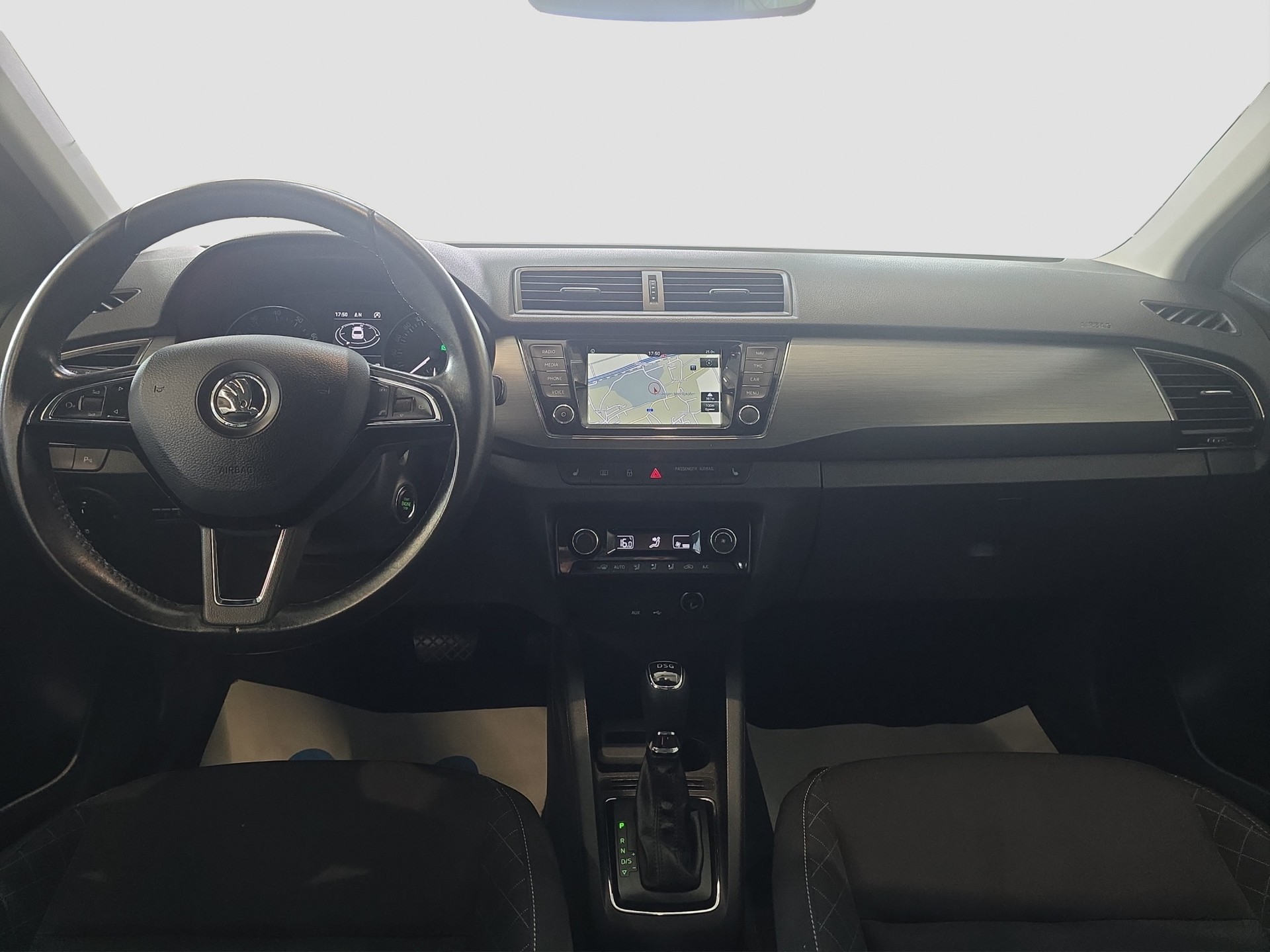 SKODA Fabia 1.2 TSI Style DSG-image-9