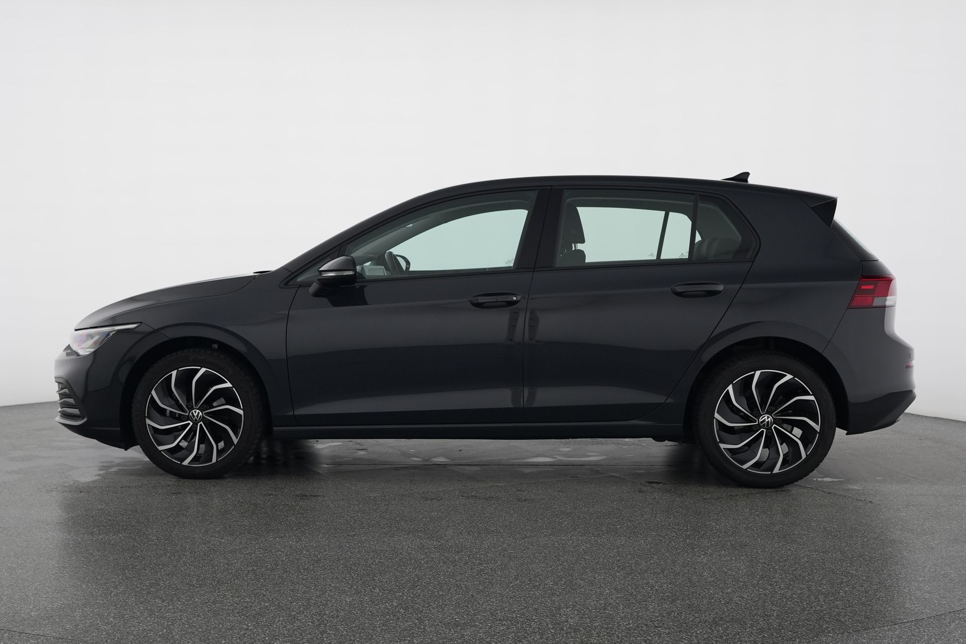 VW Golf 1.0 eTSI mHEV ACTLife DSG-image-2