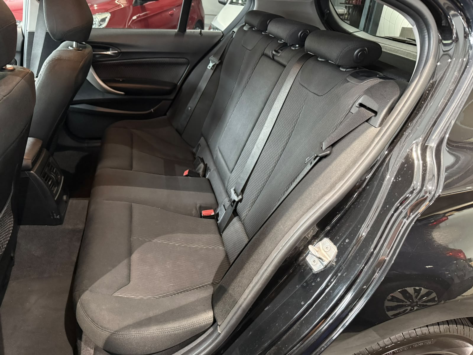 BMW 118d Steptronic-image-7