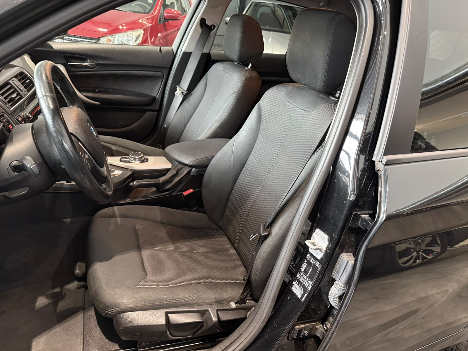 BMW 118d Steptronic-image-6