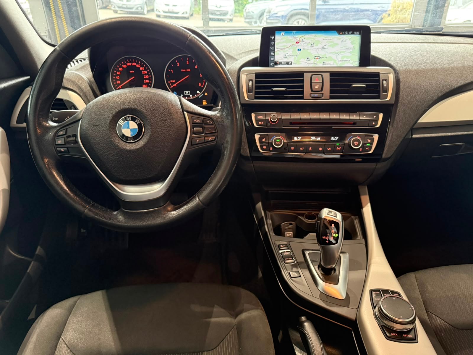 BMW 118d Steptronic-image-9