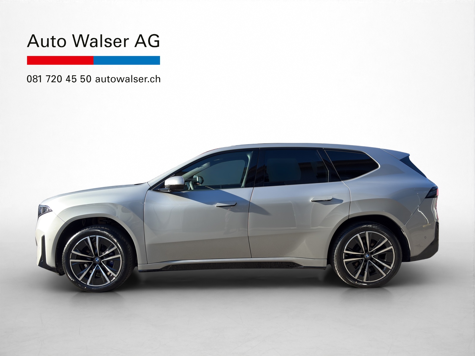 BMW iX3 50 xDrive-showroom-element-1
