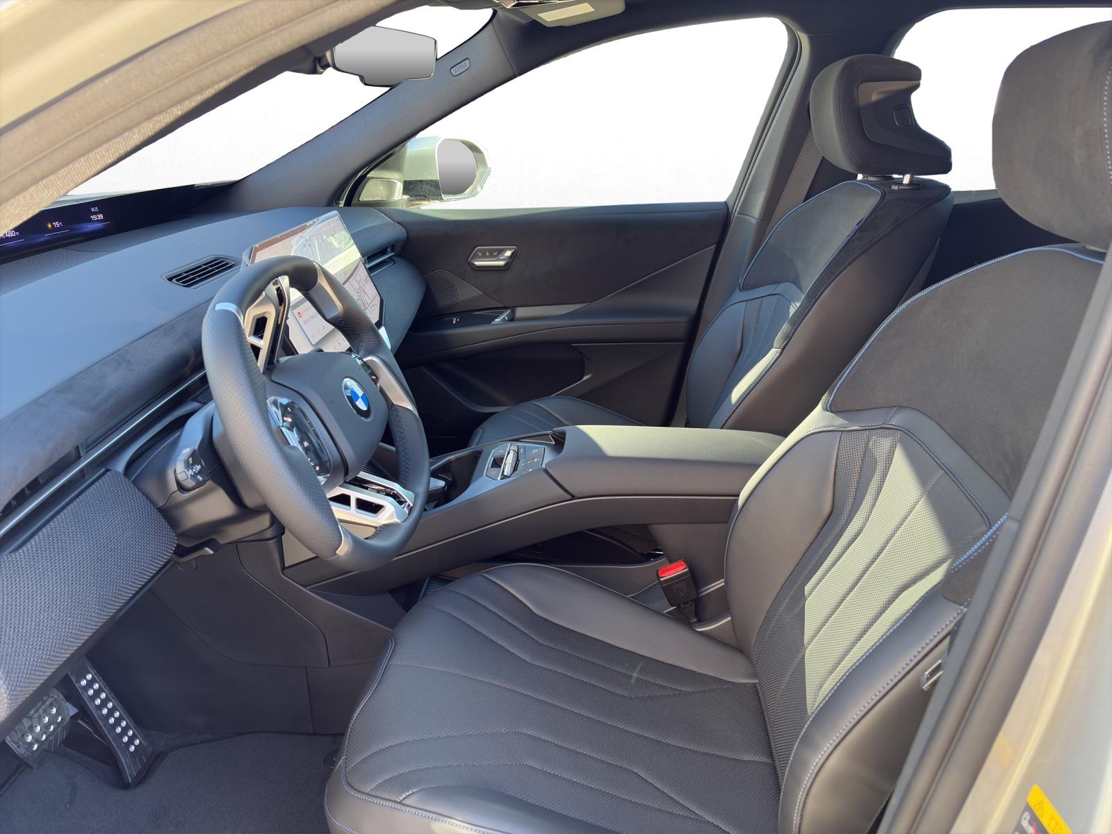 BMW iX3 50 xDrive-image-9