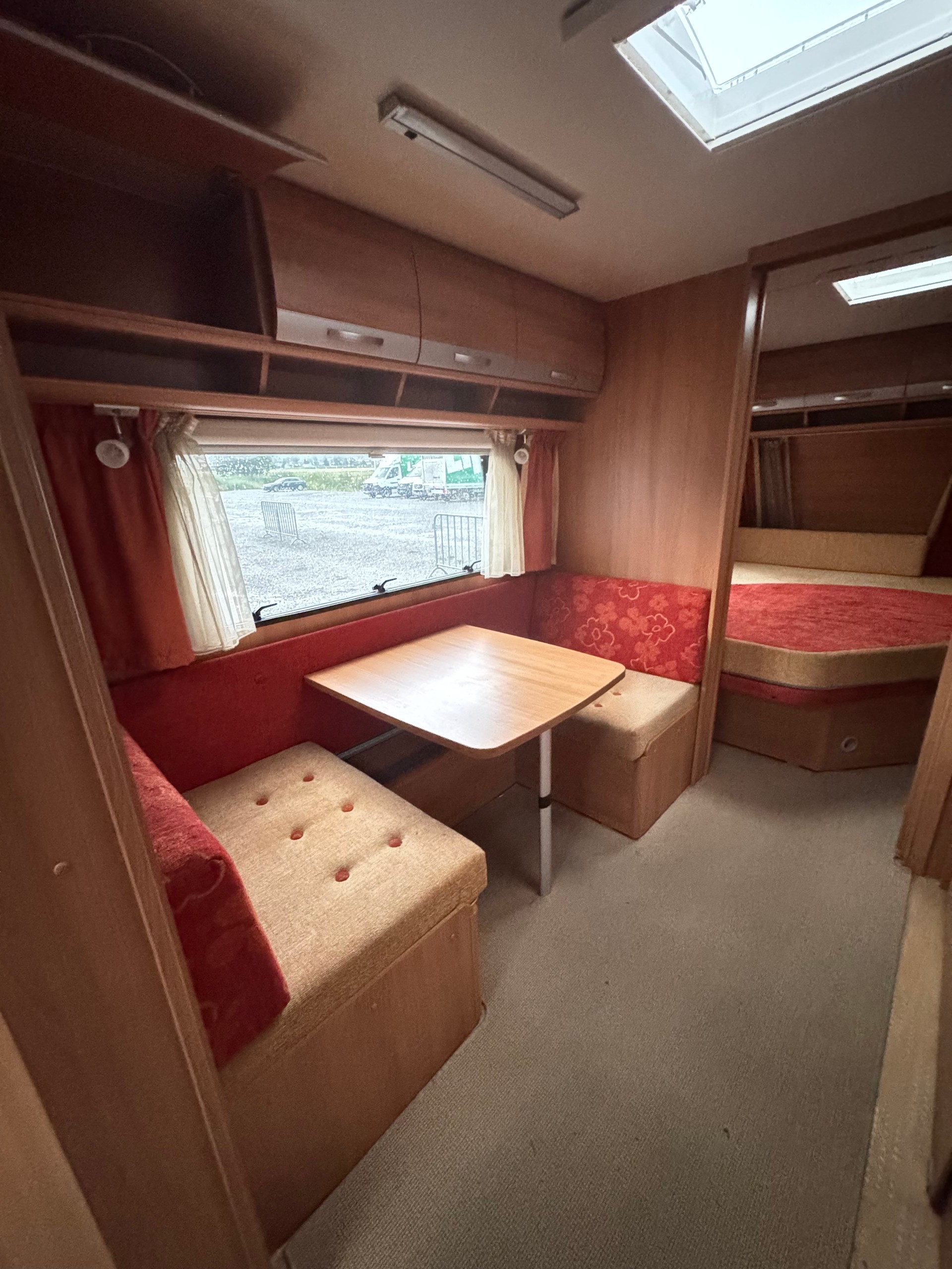 DETHLEFFS Lifestyle Vorzeit - Kajüte Stockbett bis zur 9 Schlafplätze-image-10