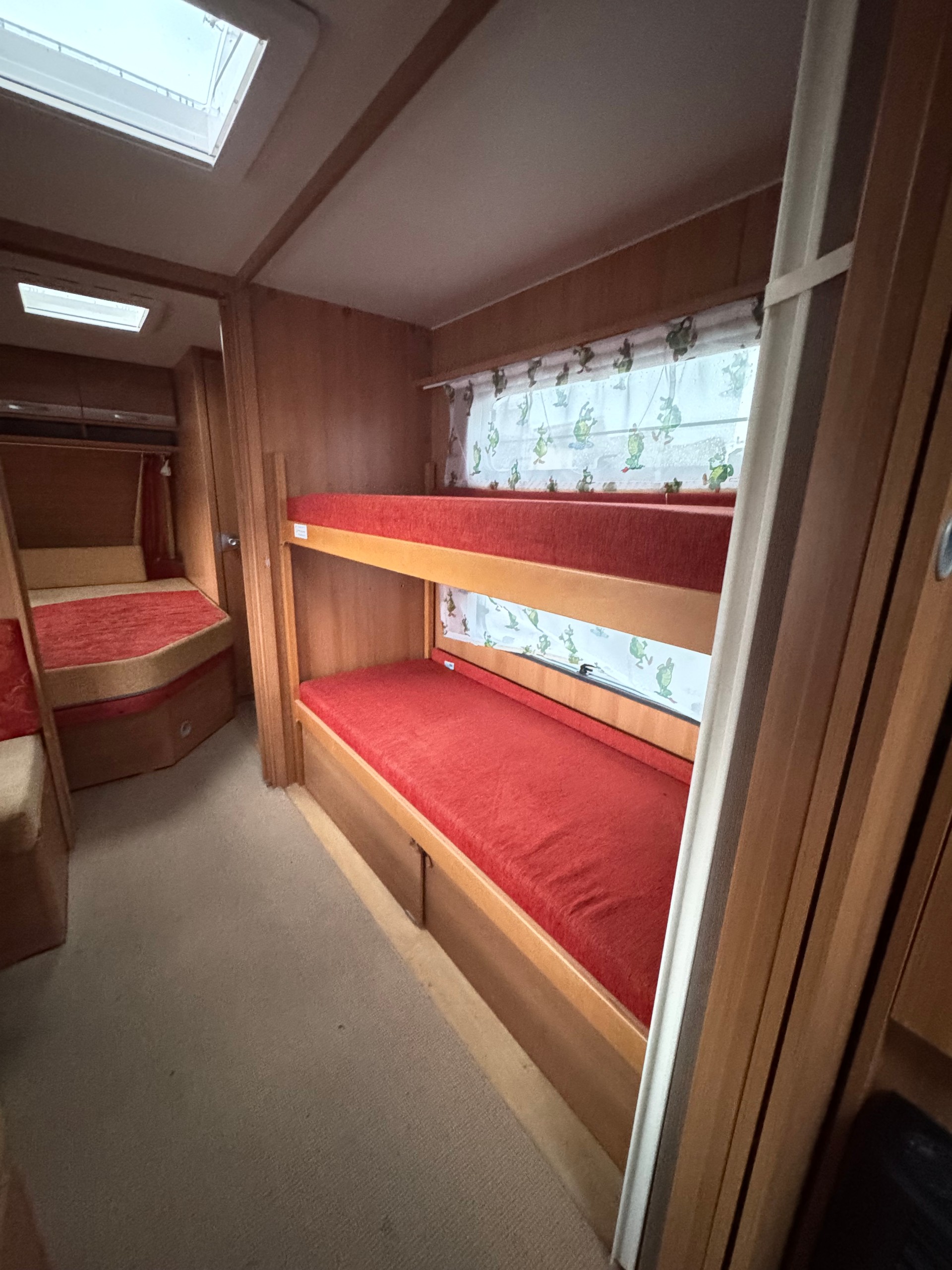 DETHLEFFS Lifestyle Vorzeit - Kajüte Stockbett bis zur 9 Schlafplätze-image-9
