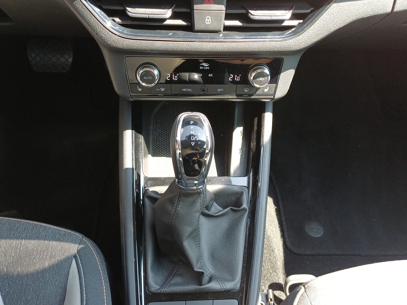 SKODA Kamiq 1.0 TSI Style DSG-image-15