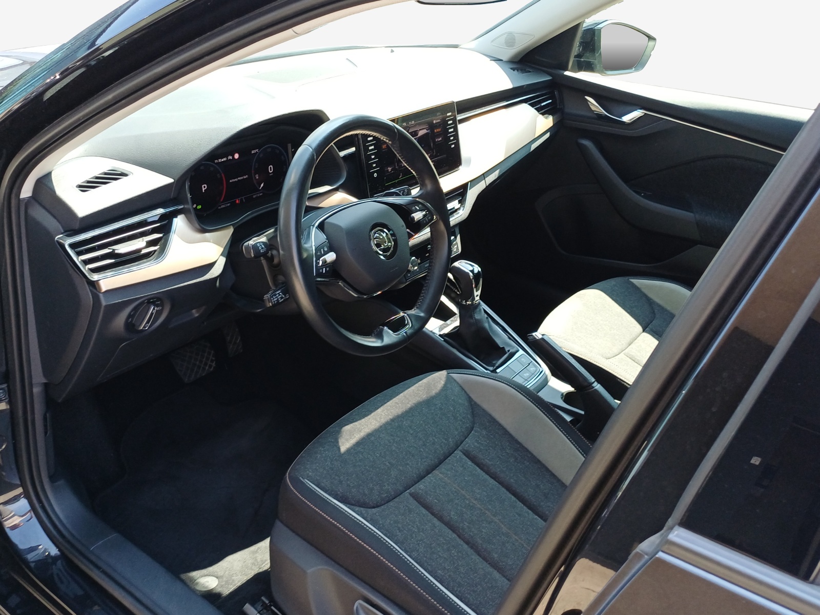 SKODA Kamiq 1.0 TSI Style DSG-image-7