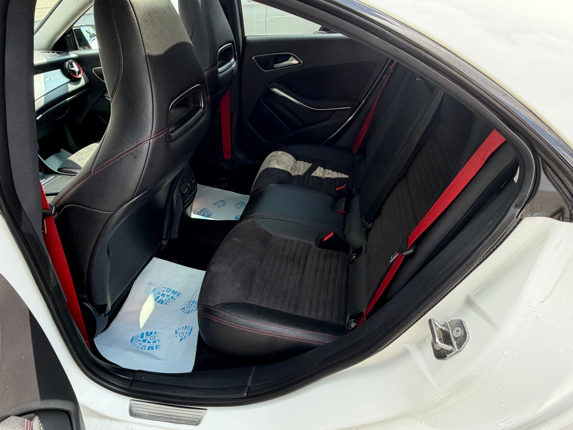 MERCEDES-BENZ CLA 250 Sport 4m-image-2