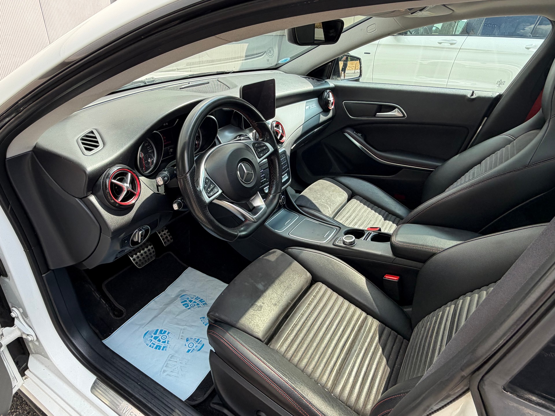 MERCEDES-BENZ CLA 250 Sport 4m-image-1