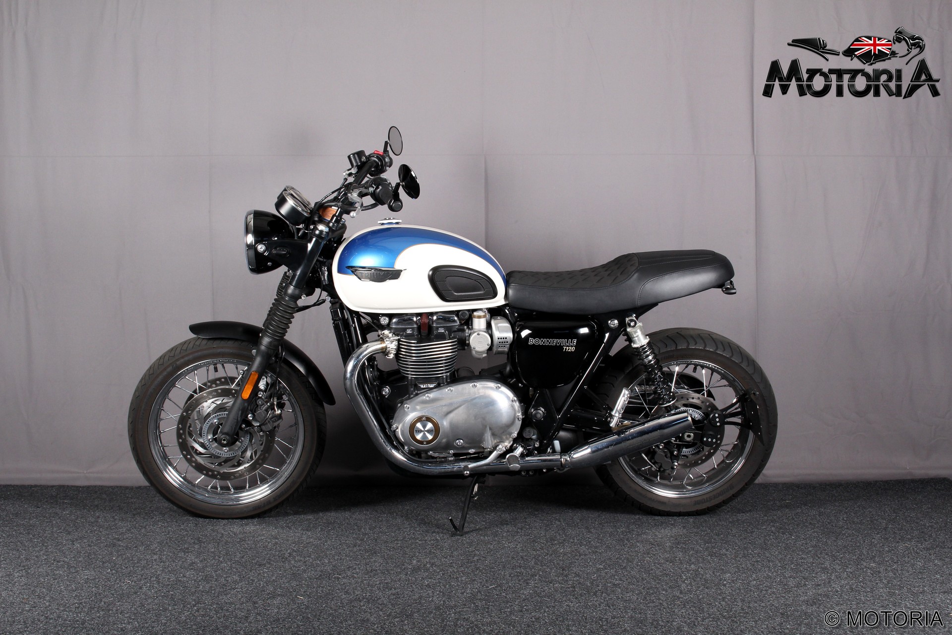 TRIUMPH Bonneville T120-showroom-element-2