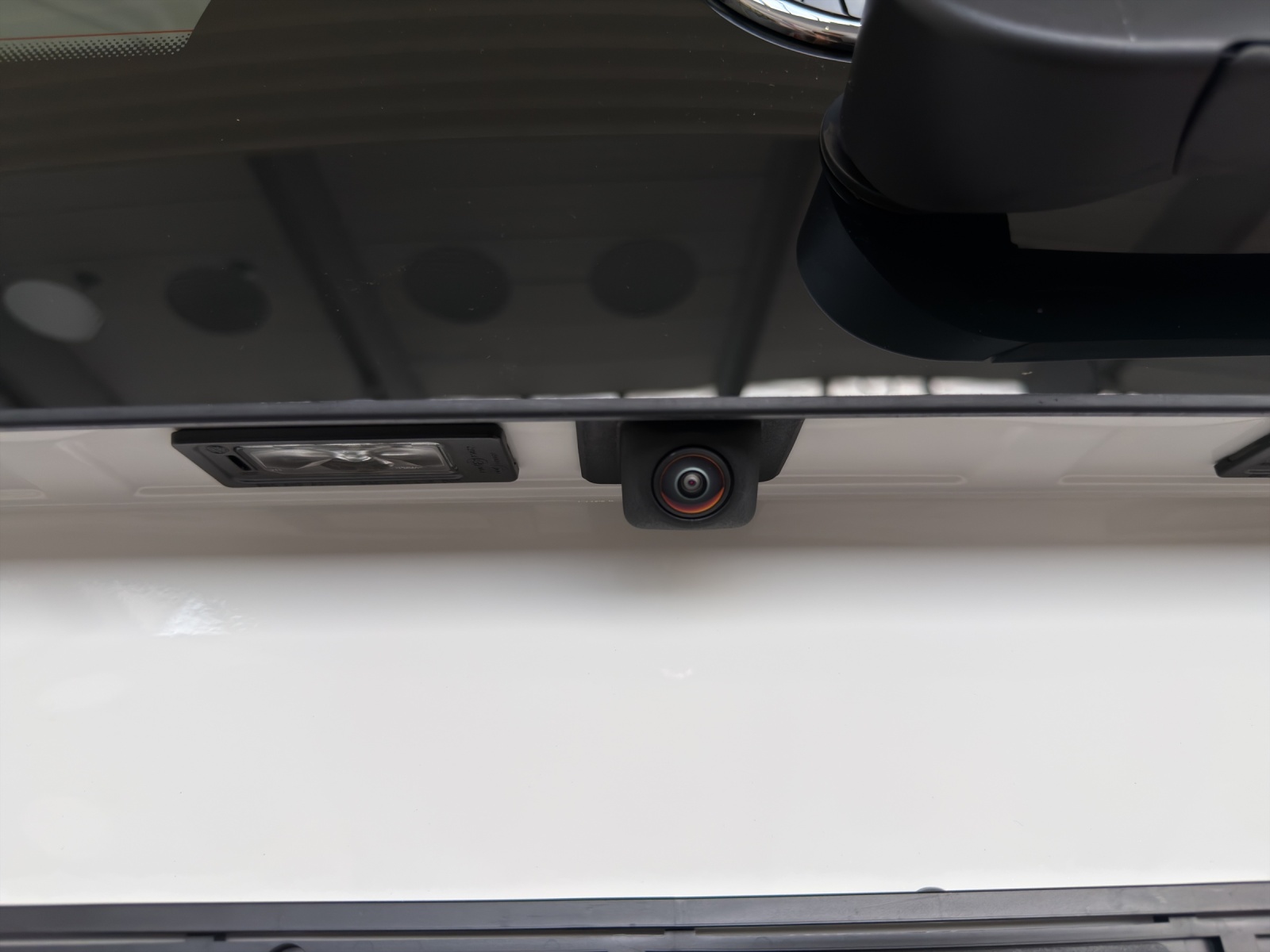 VW Caddy Cargo 1.5 TSI Plug in Hybrid DSG-image-13