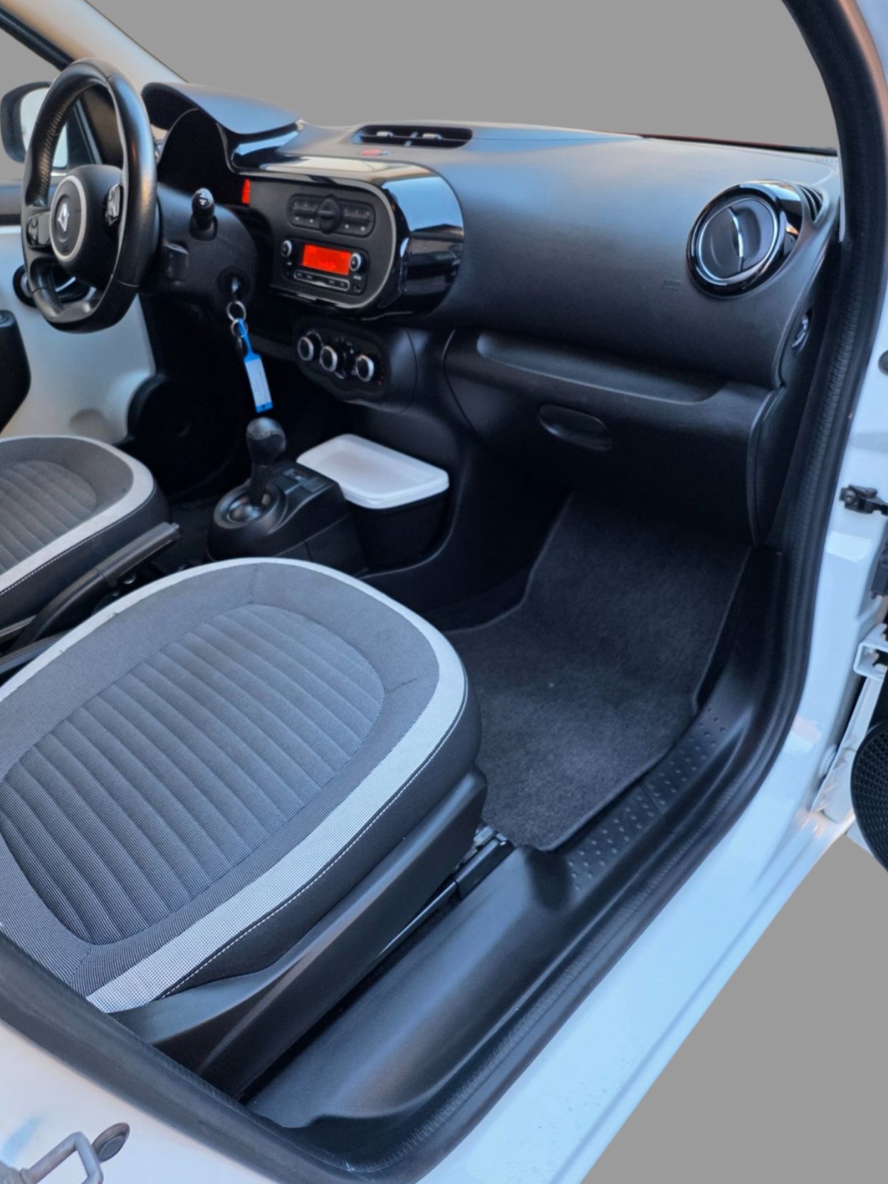 RENAULT Twingo 0.9 City EDC-image-13
