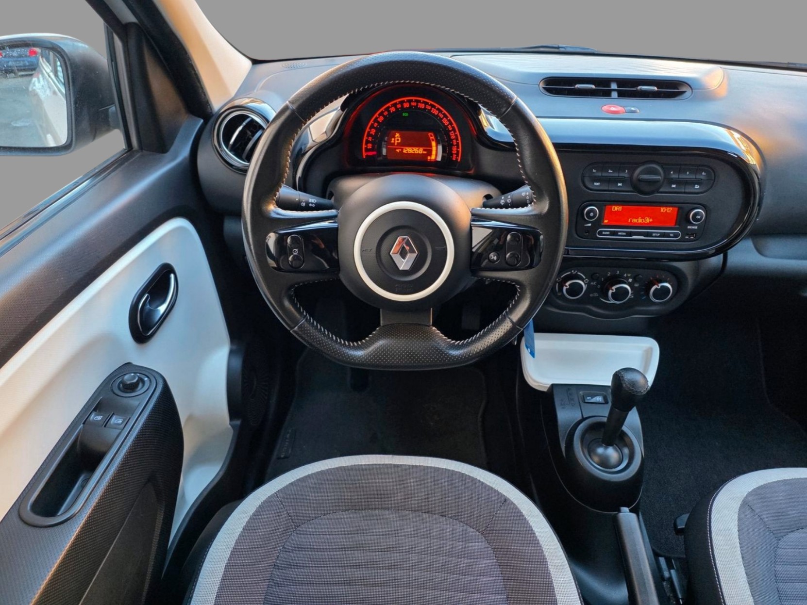 RENAULT Twingo 0.9 City EDC-image-9