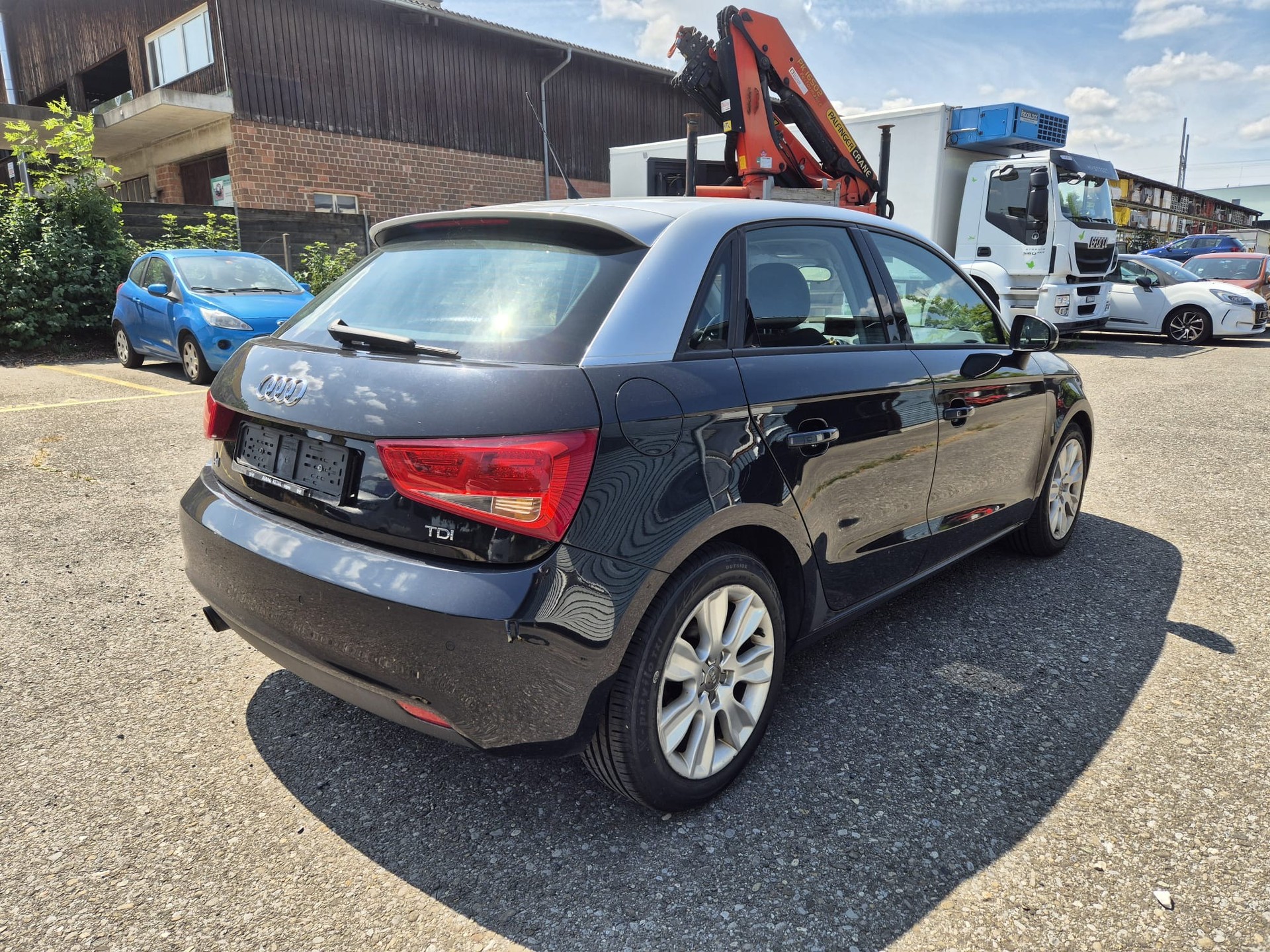 AUDI A1 Sportback 1.6 TDI Ambition-image-2
