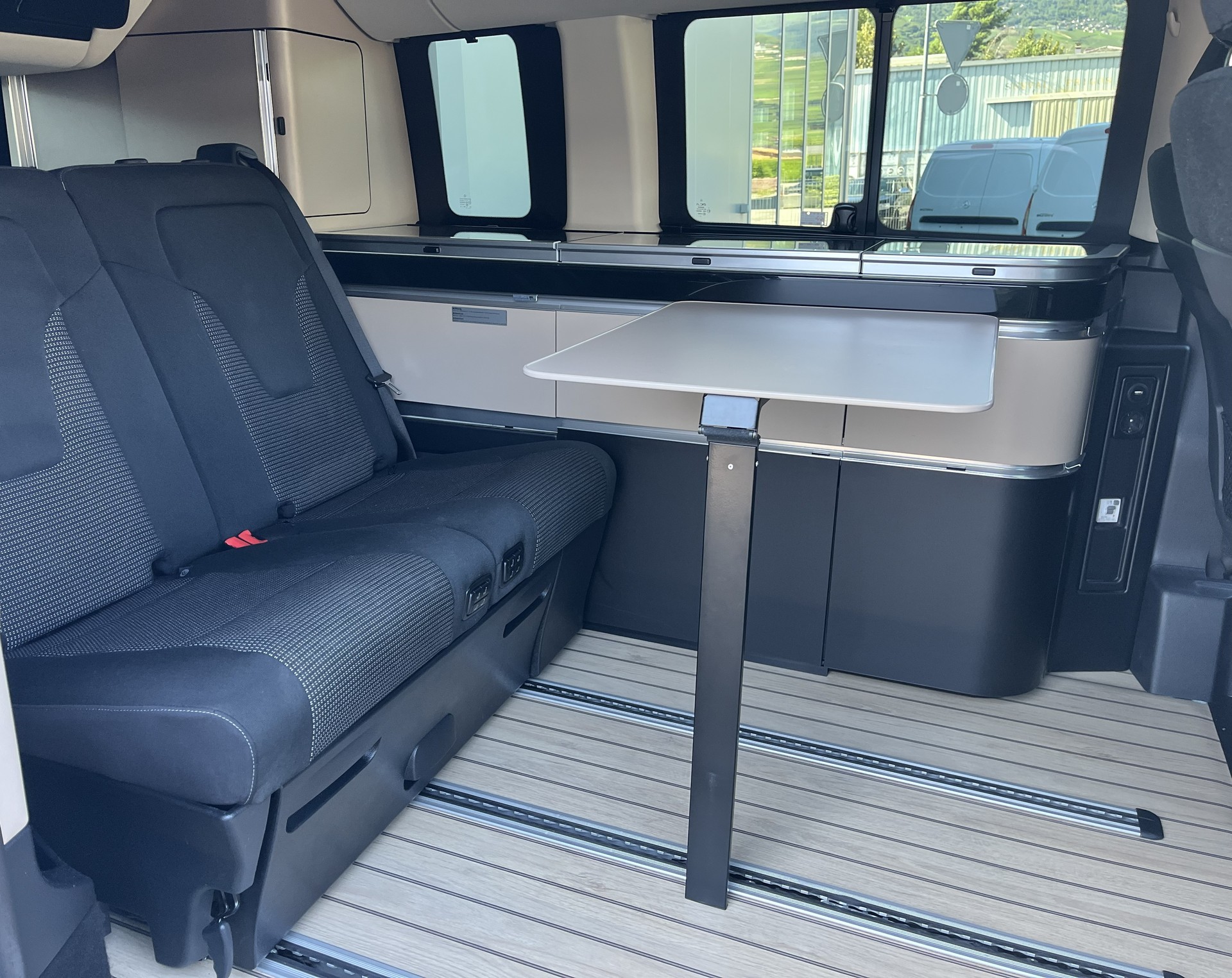 MERCEDES-BENZ Marco Polo 250 d 4M Automat-image-14
