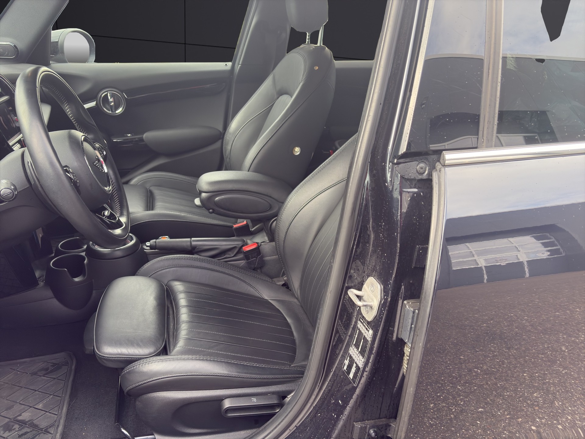 MINI COOPER S-image-7
