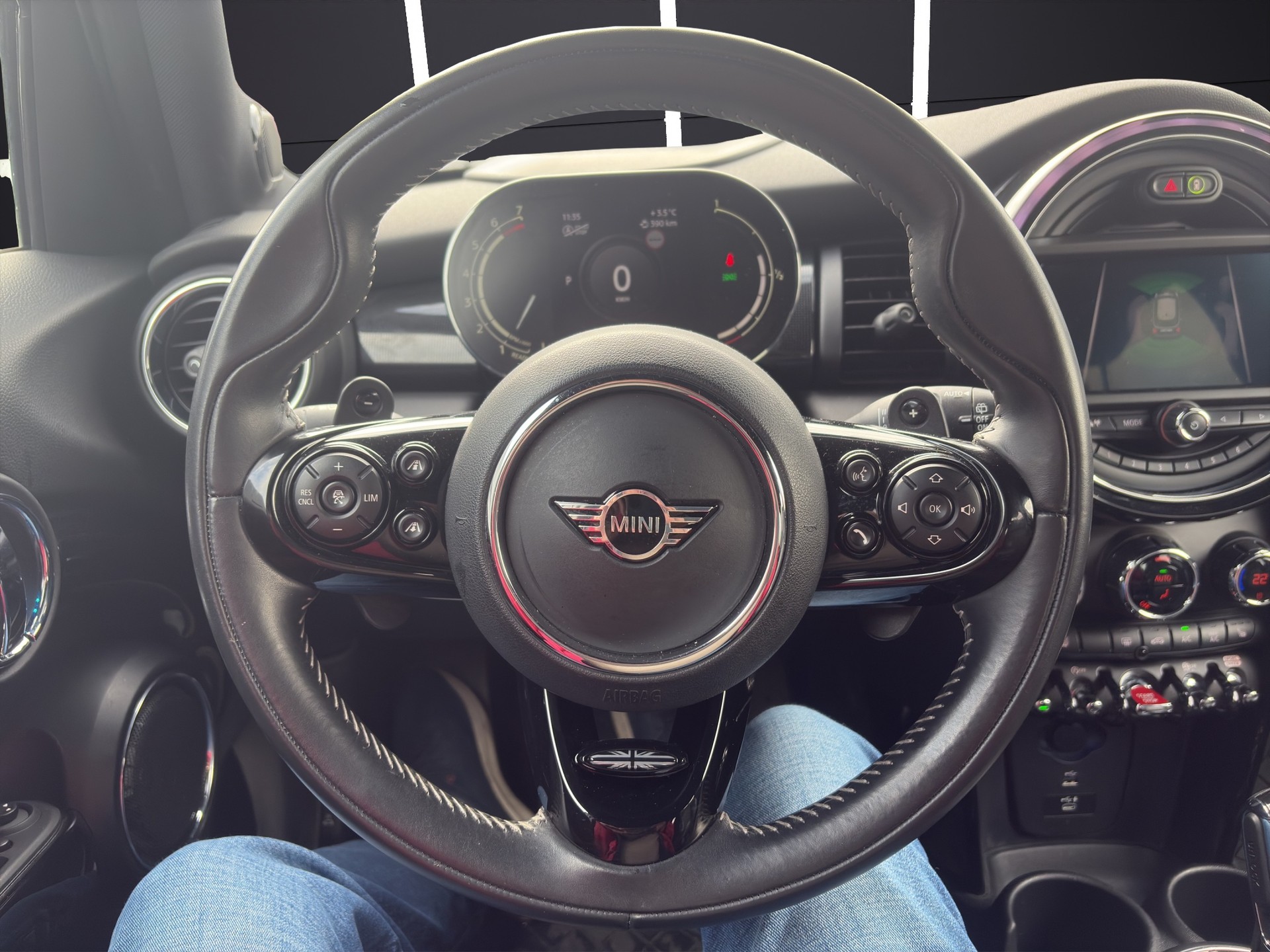 MINI COOPER S-image-8
