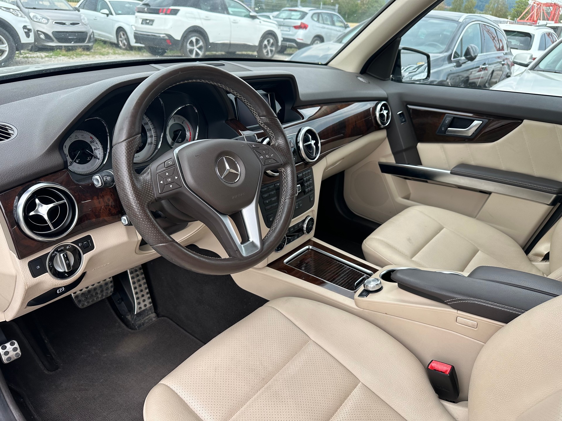 MERCEDES-BENZ GLK 220 BlueTEC 4Matic 7G-Tronic-image-12