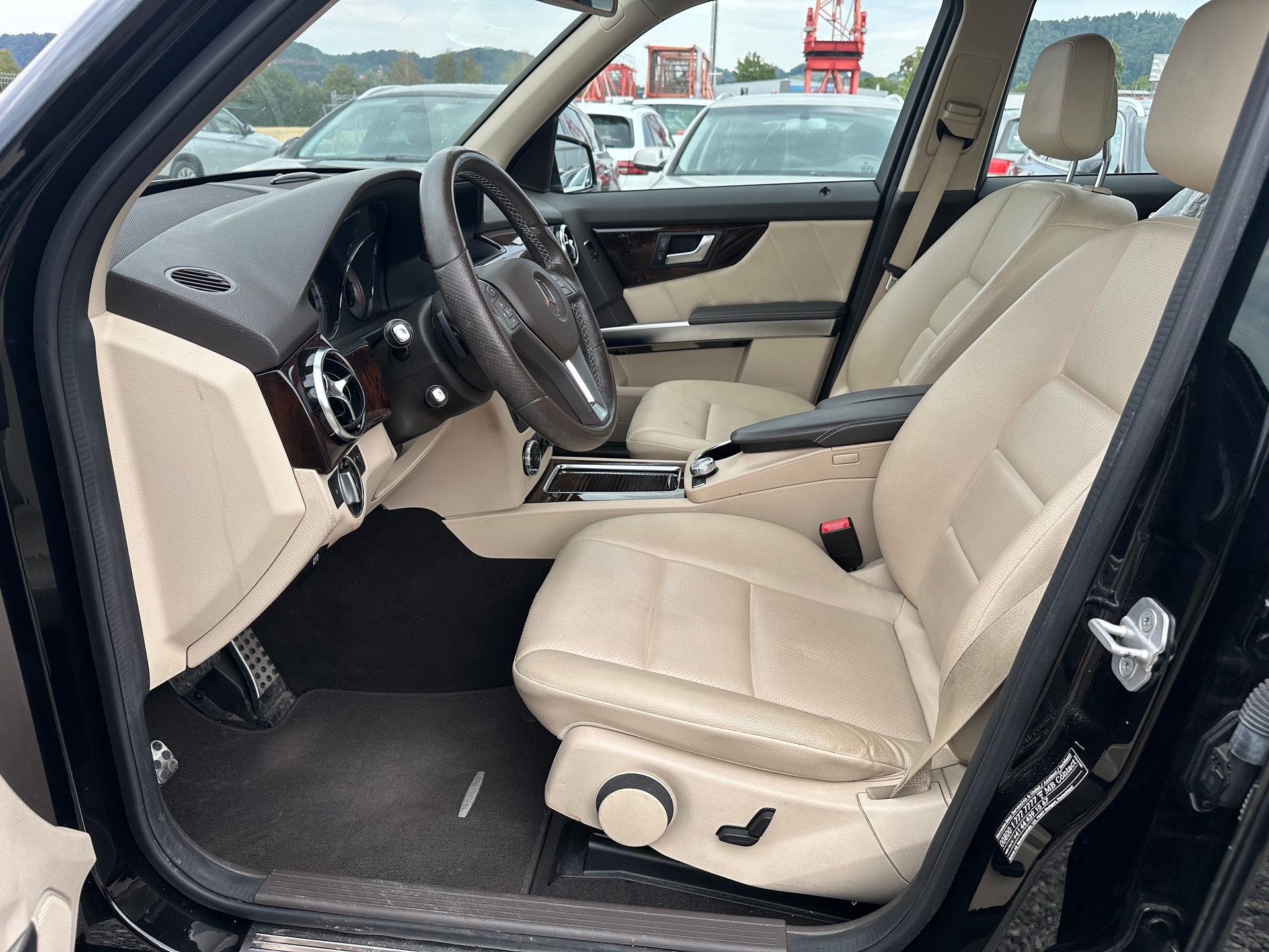 MERCEDES-BENZ GLK 220 BlueTEC 4Matic 7G-Tronic-image-9