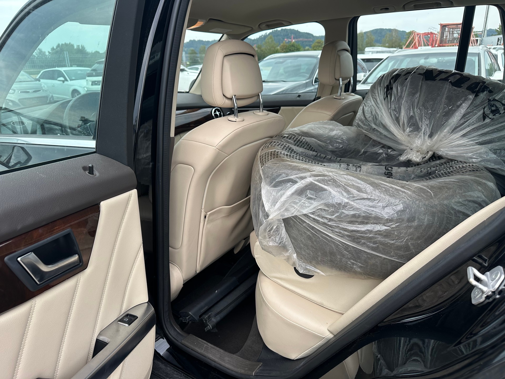MERCEDES-BENZ GLK 220 BlueTEC 4Matic 7G-Tronic-image-11