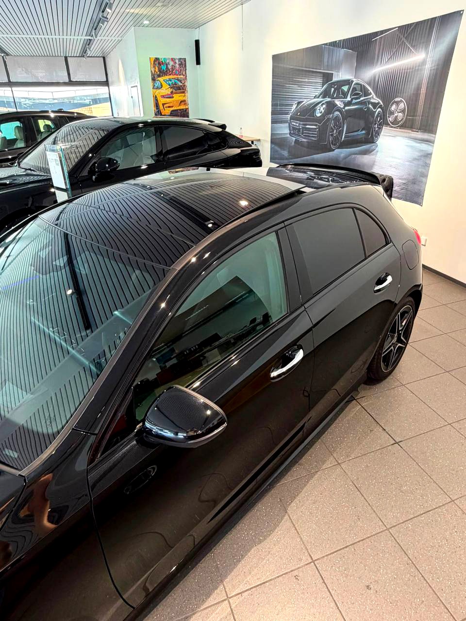 MERCEDES-BENZ A 250 AMG Line 7G-DCT-image-4