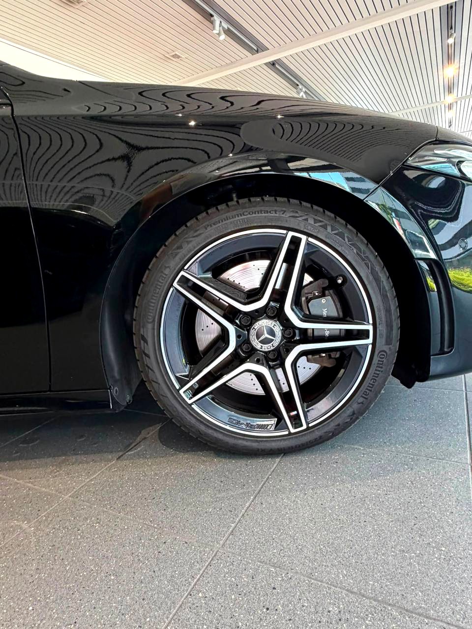 MERCEDES-BENZ A 250 AMG Line 7G-DCT-image-12