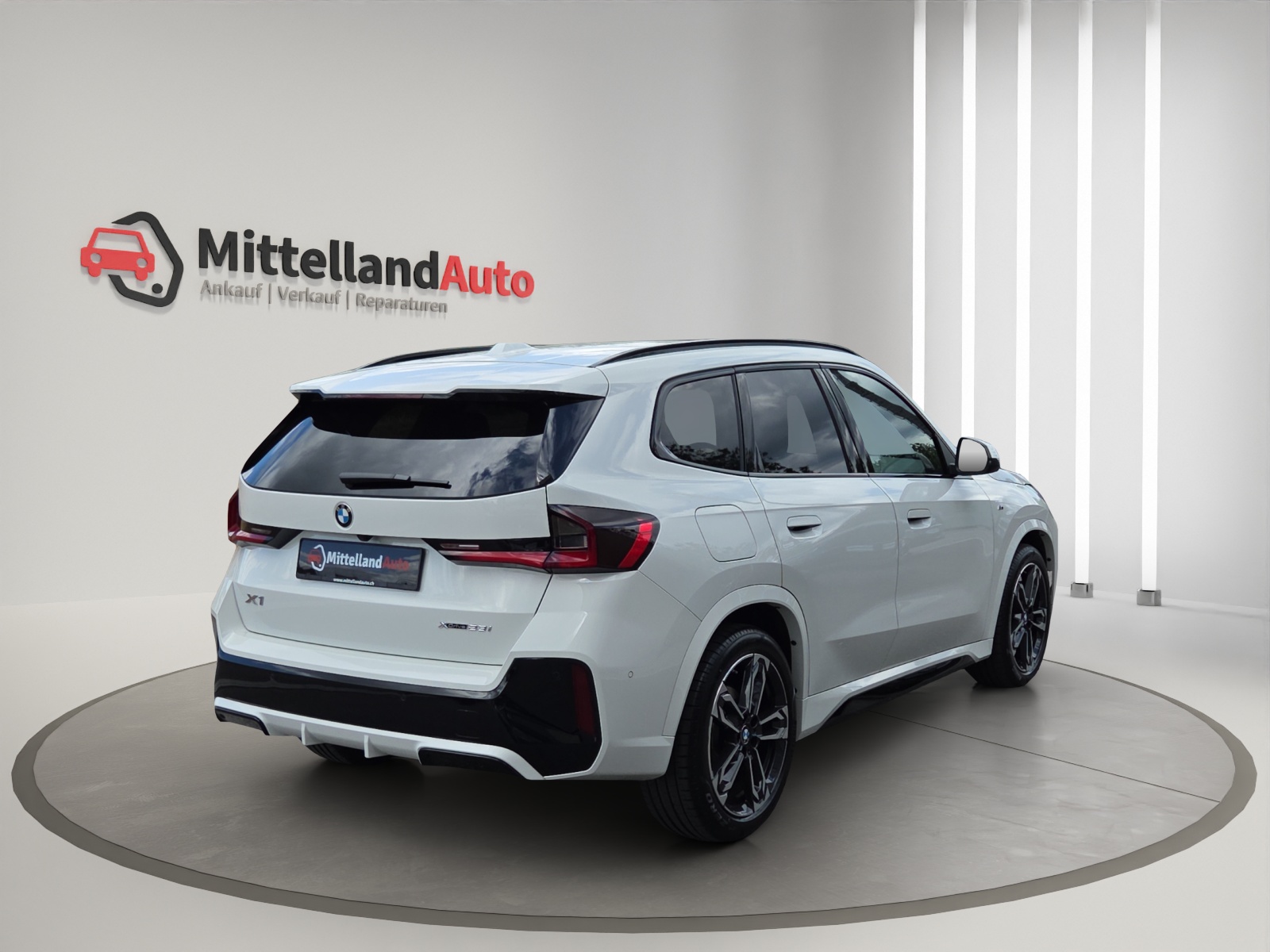 BMW X1 xDrive 23i 48V M Sport-image-11