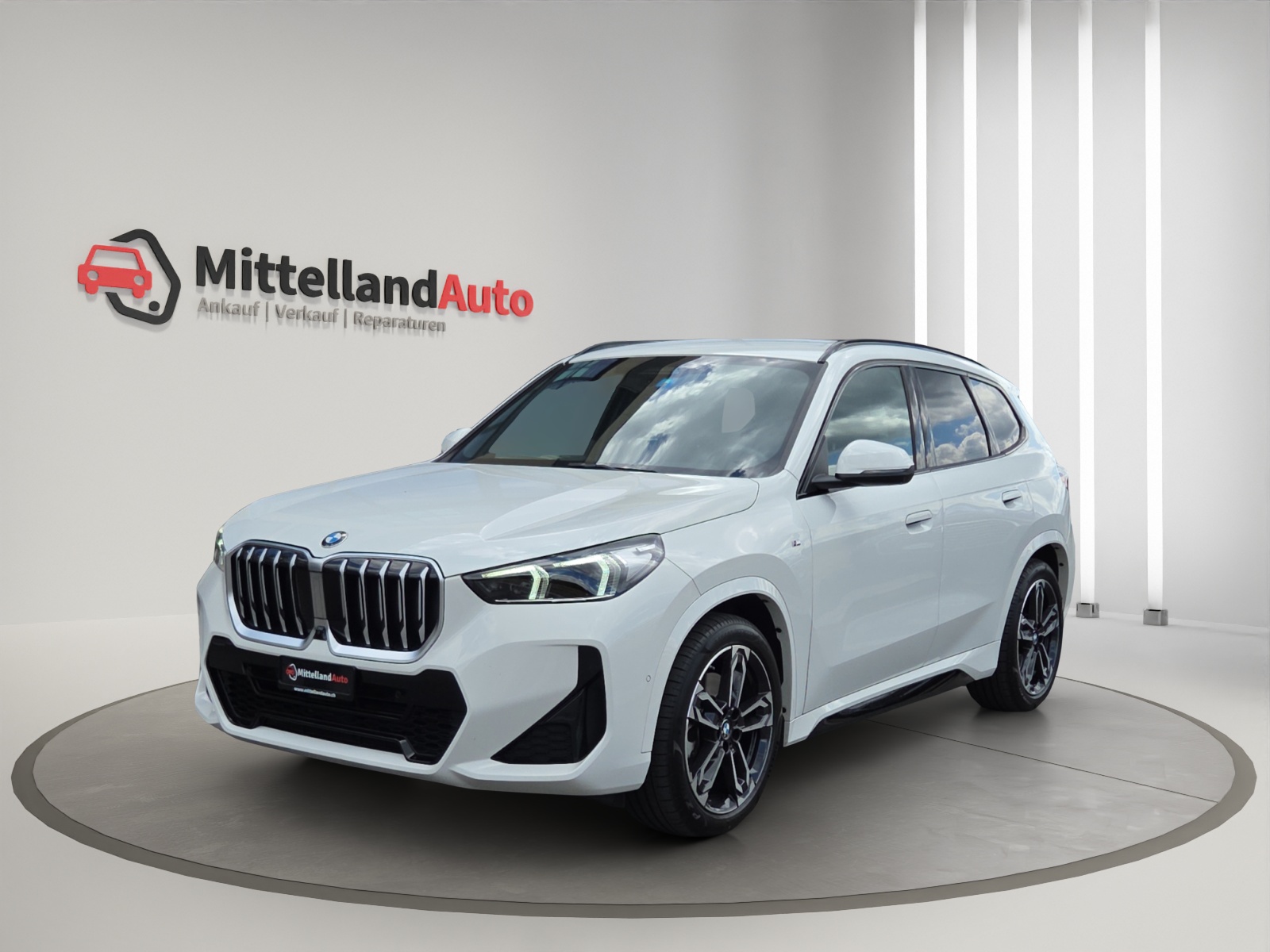 BMW X1 xDrive 23i 48V M Sport-image-0