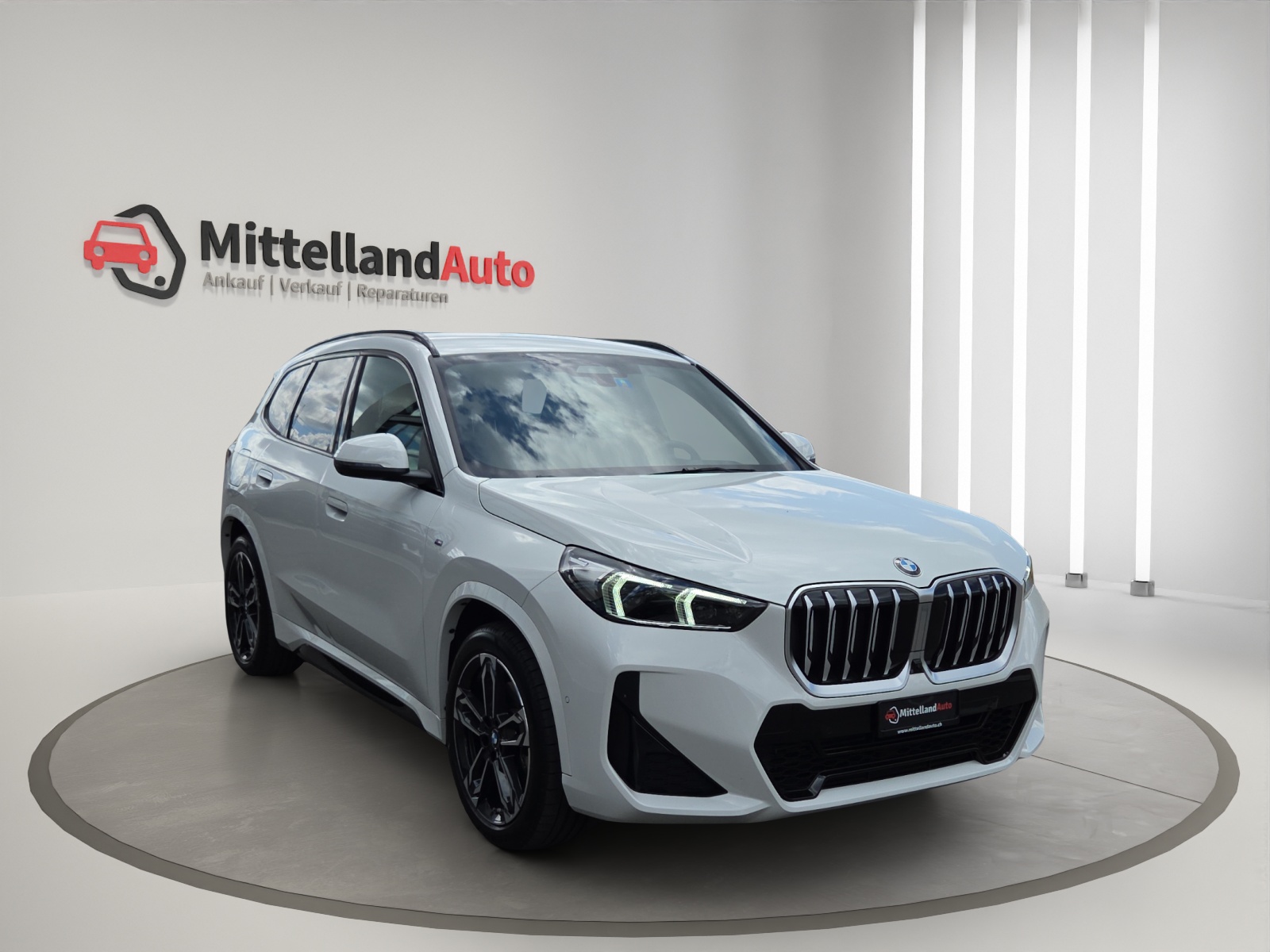 BMW X1 xDrive 23i 48V M Sport-image-2